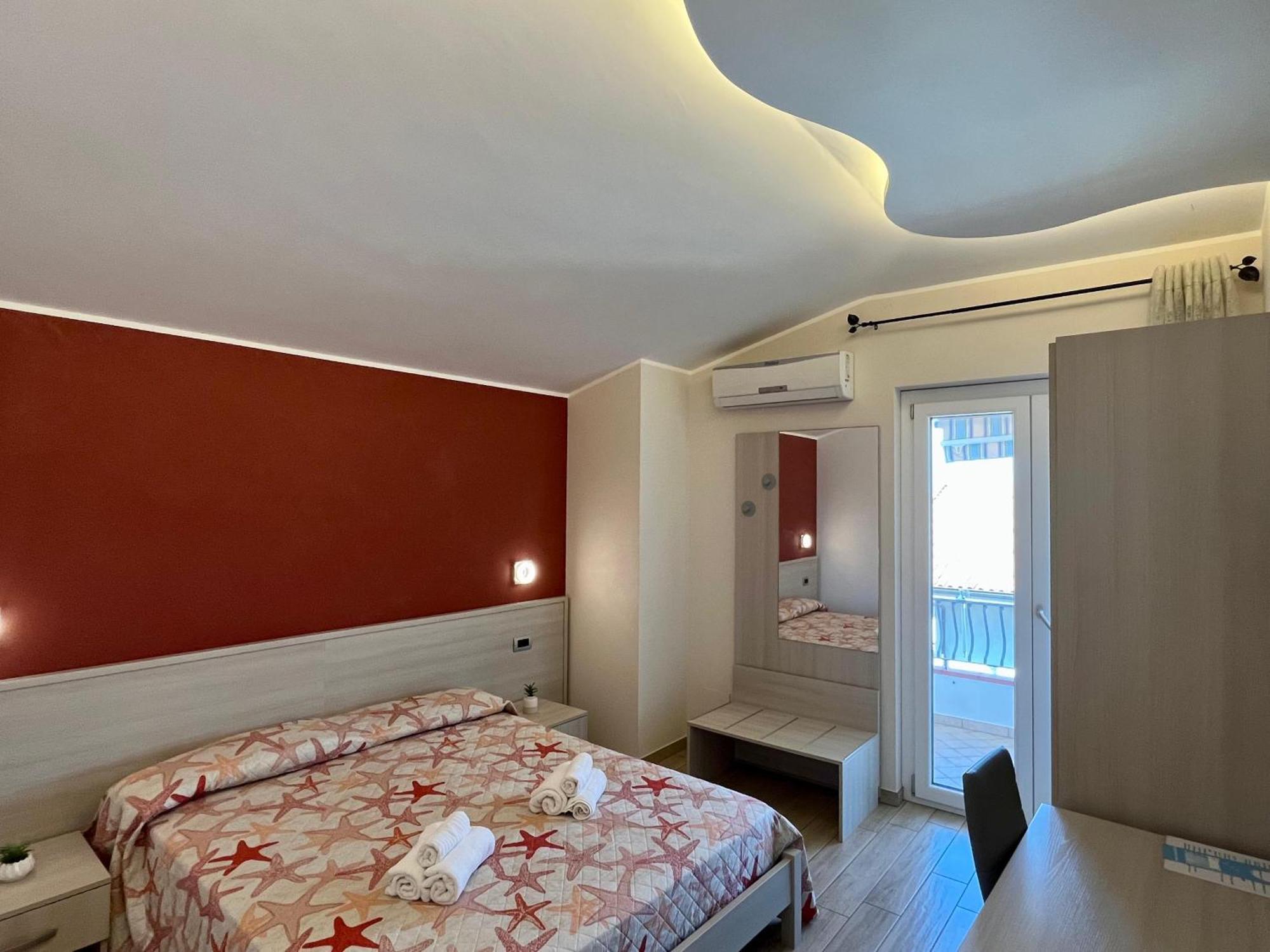 B&B Galatea ซานตาโดเมนิกา ภายนอก รูปภาพ